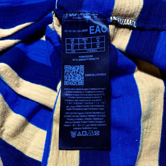 Vintage Guess | Men | 90s Crew Neck Embroidered Stripe Tee | Size Medium - Picture 9 of 10